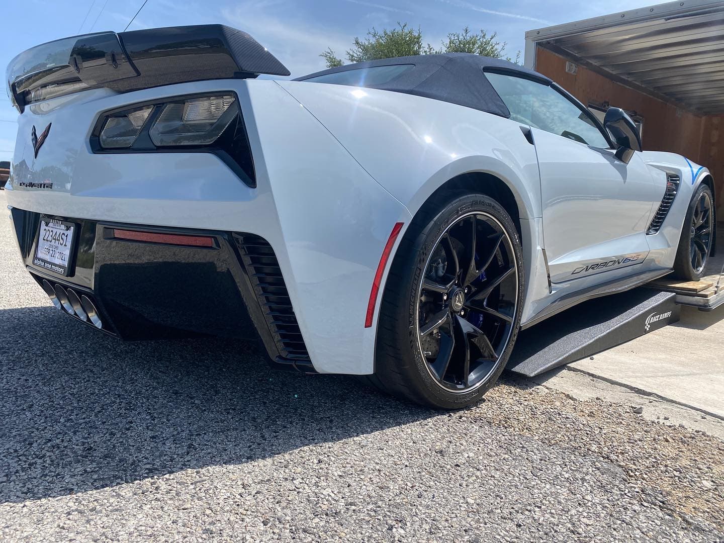 Chevrolet decided to commemorate 65 years of Corvette with this Carbon 65 edition C7 Z06. With a low volume 650 example production, these are sure to hold value long term. The color is called Ceramic Matrix Gray and it looks fantastic in the Texas sun with all that carbon fiber. Thanks to @alpha_one_motors and @porscheatx @whoshaunjones  for the new business. 
.
.
.
.
.
.

#nicksautotransport #dreamtransporter #enclosedtransport #carhauler #carsofinstagram #carswithoutlimits #supercar #supercarsofinstagram #toyhauler #atc #aluminumtrailer #ford #powerstroke #platinum #carporn #raceramps #chevy #corvette #vette #c7 #z06 #gm #americanmuscle #carbon65