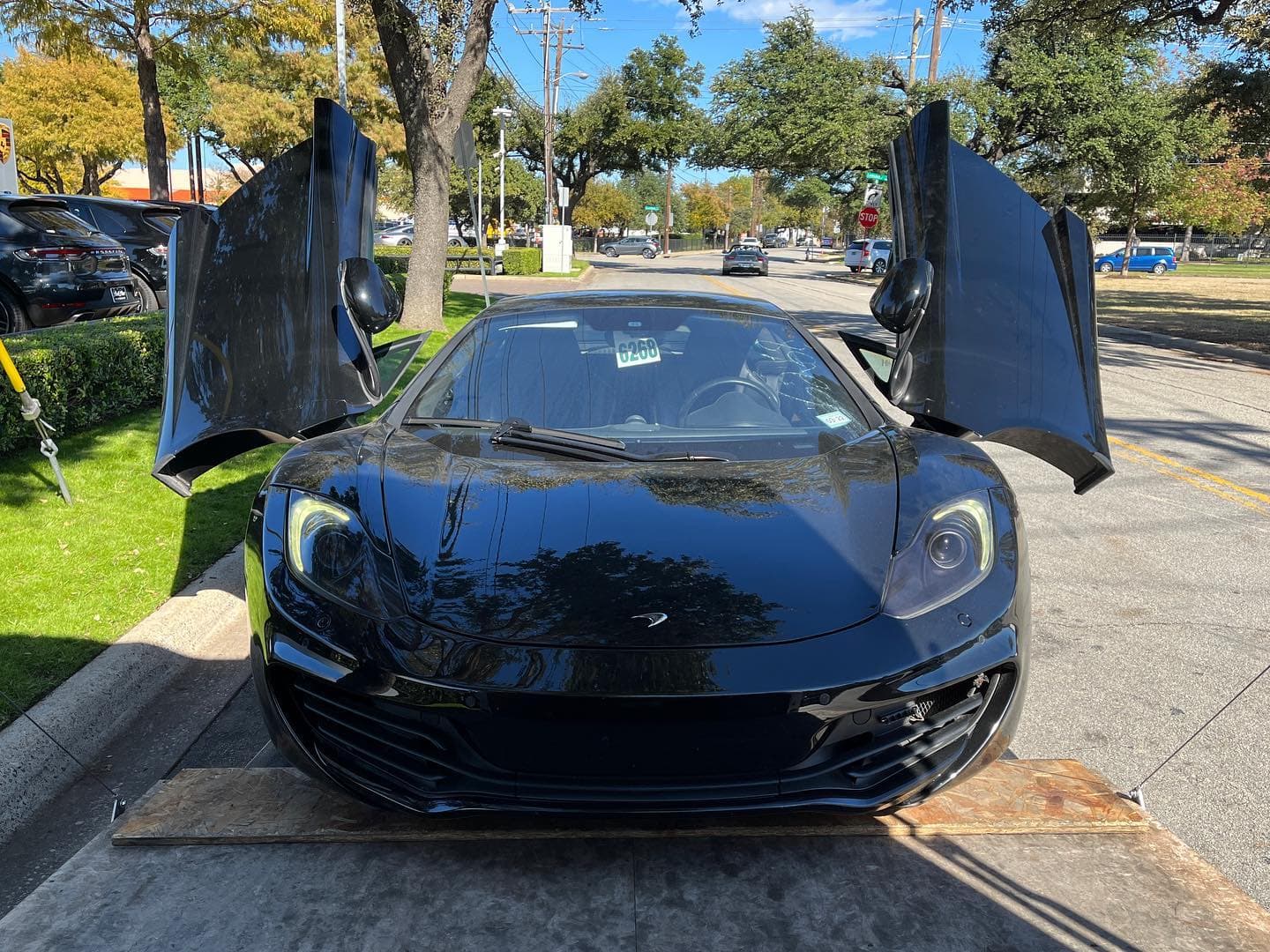 Didn’t realize that lens flare was so noticeable 😅
2012 McLaren MP4-12C picked up for @ottolinemotorsport heading in for service. I always enjoy working with local, Austin based companies. Thank you for your business!
.
.
.
.
.
.

#nicksautotransport #dreamtransporter #enclosedtransport #carhauler #carsofinstagram #carswithoutlimits #supercar #supercarsofinstagram #toyhauler #atc #aluminumtrailer #ford #powerstroke #platinum #carporn #raceramps #mclaren #mp412c #12c #mclarenauto #carbonfiber