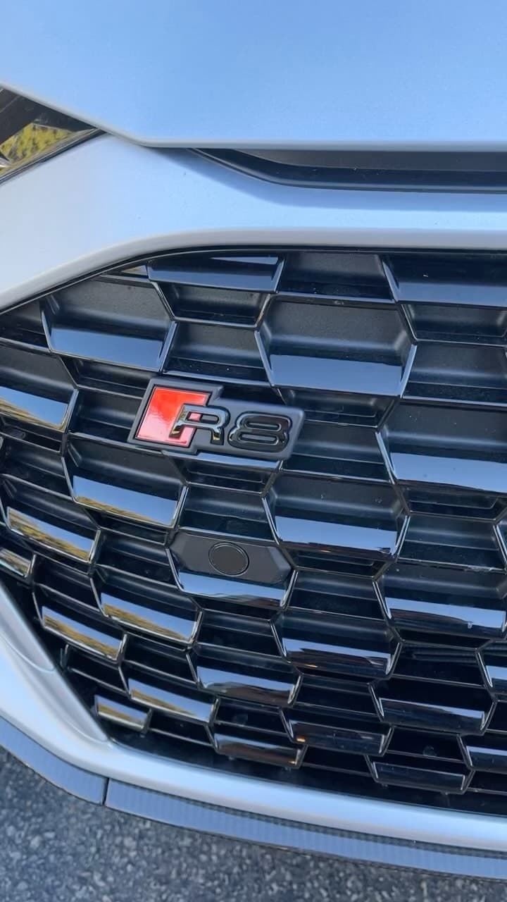 1 of 1 2022 Audi R8