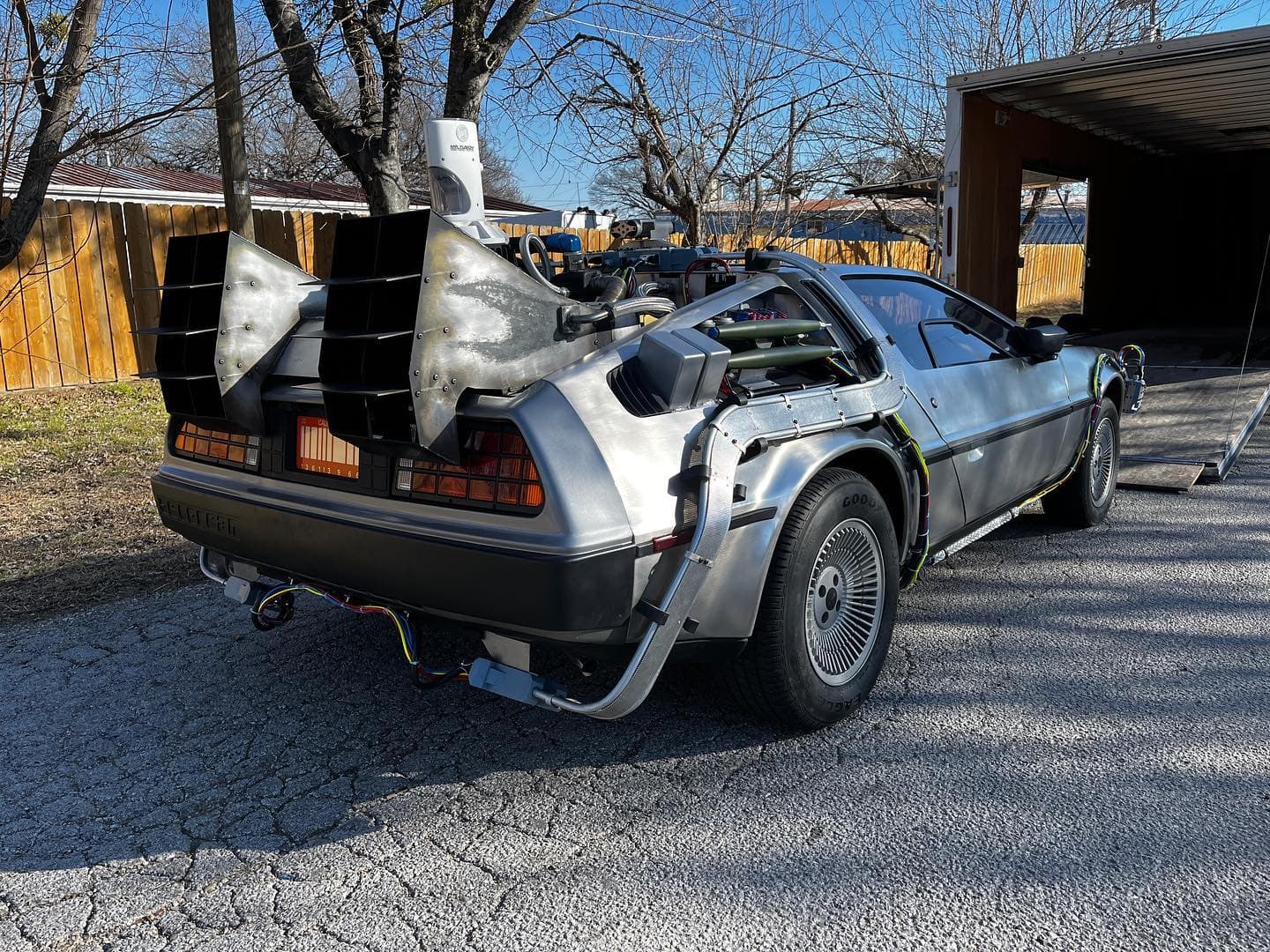 When this baby hits 88 mph, you’re going to see some serious shit!
.
.
.
.
.

#nicksautotransport #dreamtransporter #enclosedtransport #carhauler #carsofinstagram #carswithoutlimits #supercar #supercarsofinstagram #toyhauler #atc #aluminumtrailer #ford #powerstroke #platinum #carporn #raceramps #backtothefuture #delorean #dmc #88mph