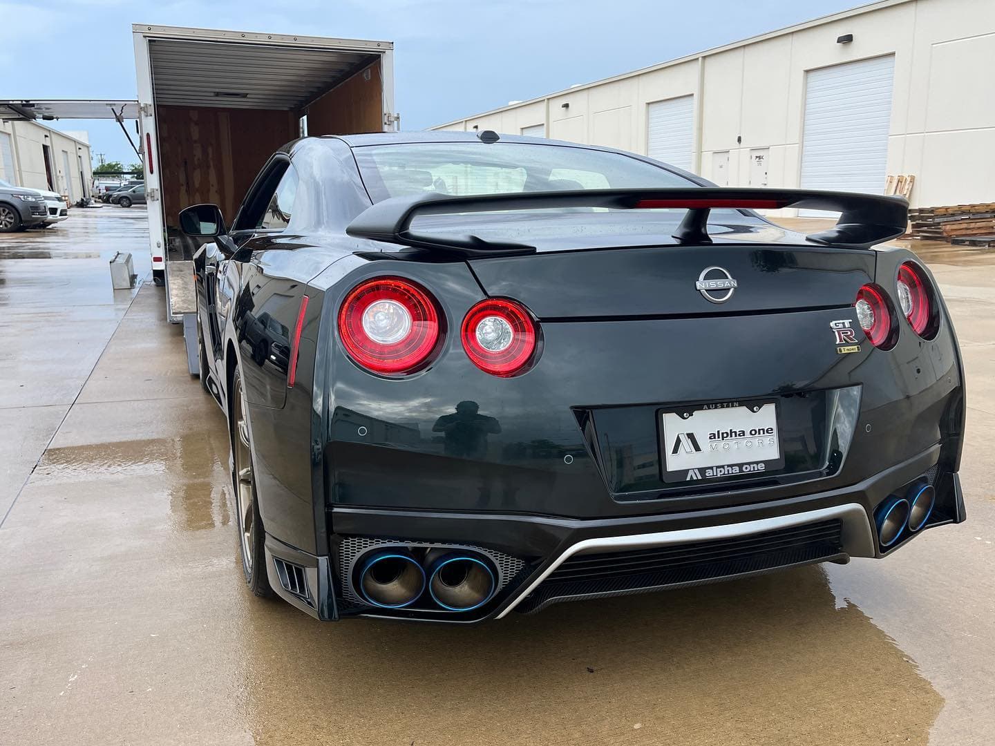 Ready for take off. 2021 Nissan GT-R T-Spec. Shoutout to @alpha_one_motors for bringing the 🔥 as usual. Check out their awesome inventory!
.
.
.
.
.
.

#nicksautotransport #dreamtransporter #enclosedtransport #carhauler #carsofinstagram #carswithoutlimits #supercar #supercarsofinstagram #toyhauler #atc #aluminumtrailer #ford #powerstroke #platinum #carporn #raceramps #nissan #gtr #tspec #midnightpurple #limitedseries