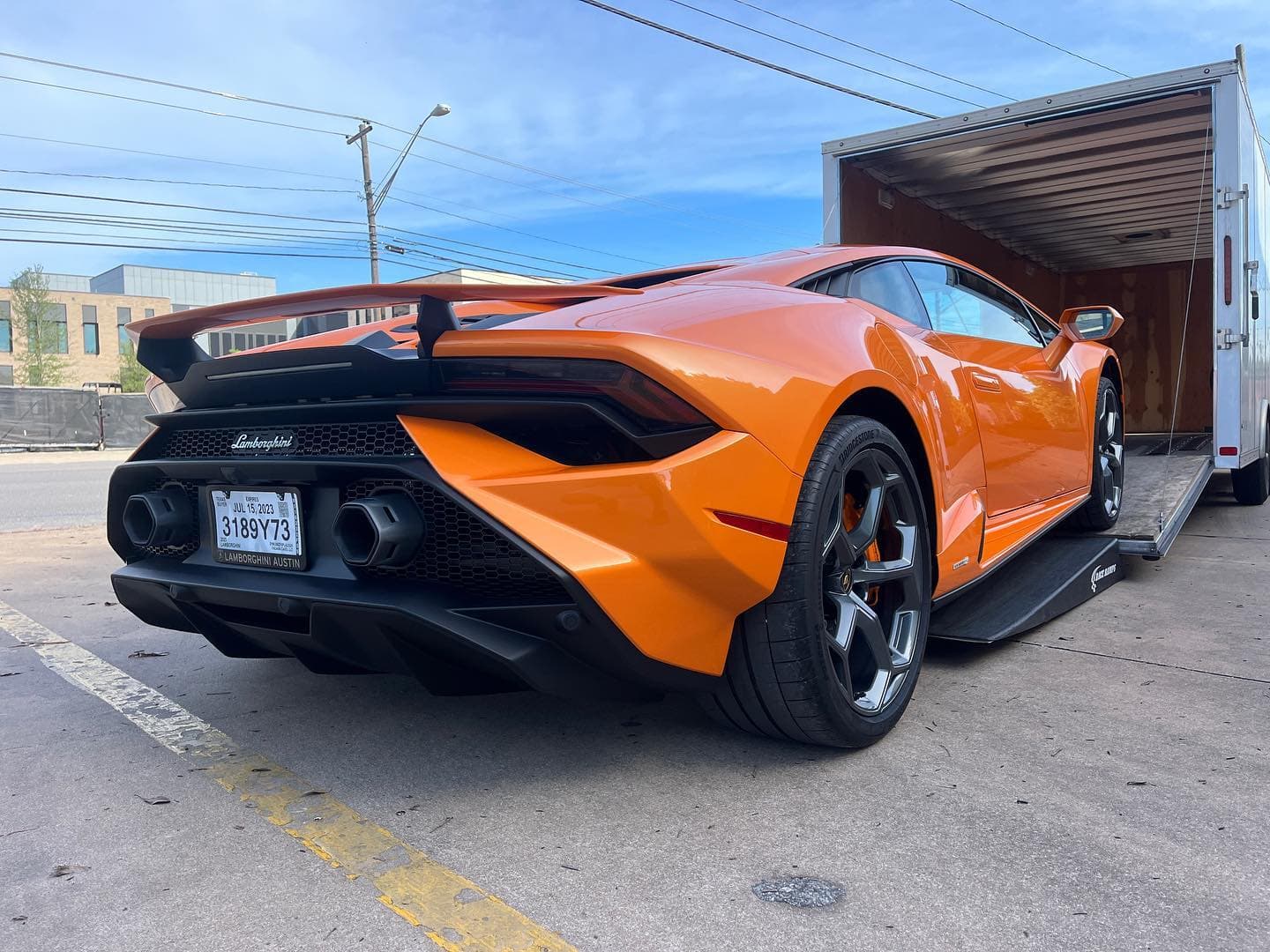 Big fan or the color on this Lamborghini Huracan Tecnica. Getting into a good groove with @lamboaustintx. Really appreciate your partnership! 
.
.
.
.
.
.
.

#nicksautotransport #dreamtransporter #enclosedtransport #carhauler #carsofinstagram #carswithoutlimits #supercar #supercarsofinstagram #toyhauler #atc #aluminumtrailer #ford #powerstroke #platinum #carporn #raceramps #lamborghini #huracan #lambro #tecnica #lambo