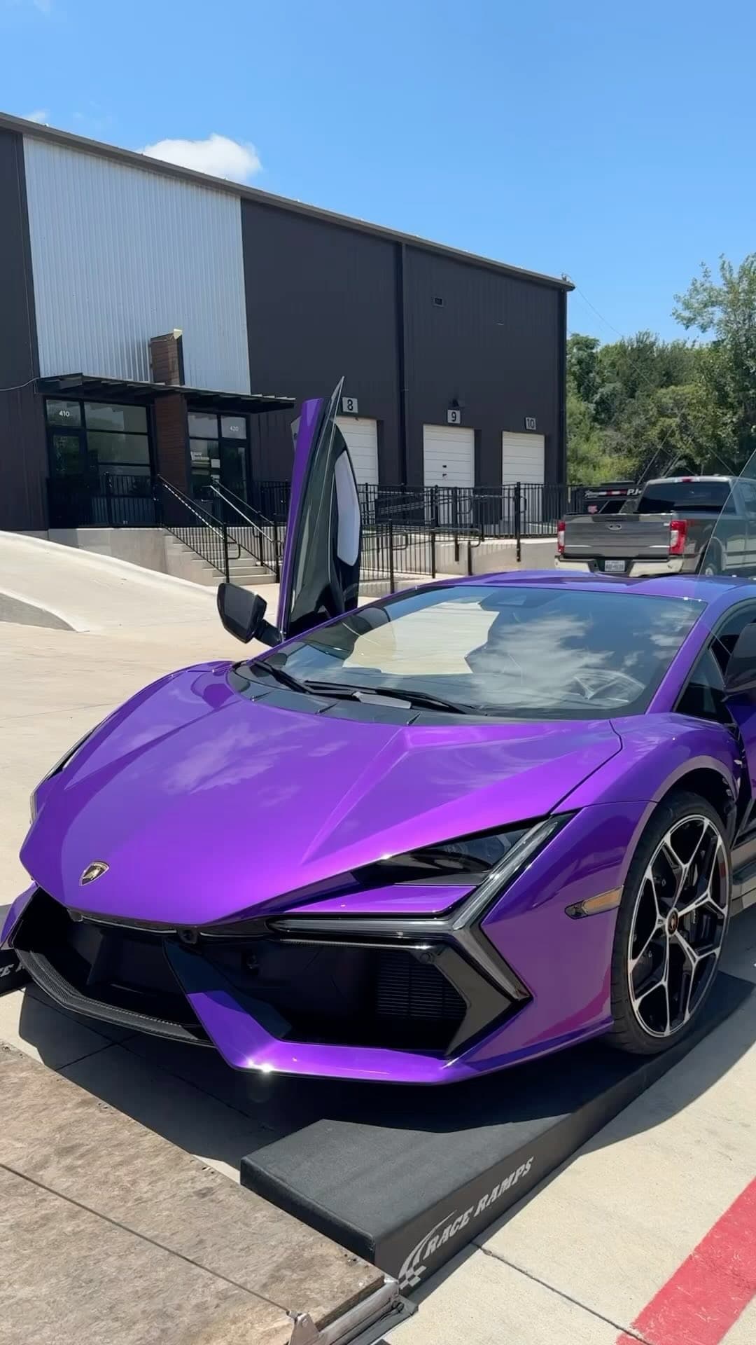 Behold…the first customer 2024 Lamborghini Revuelto to hit the streets. But first it has to get corrected and protected by one of the best in the game. Thanks for the opportunity @tx_tint!