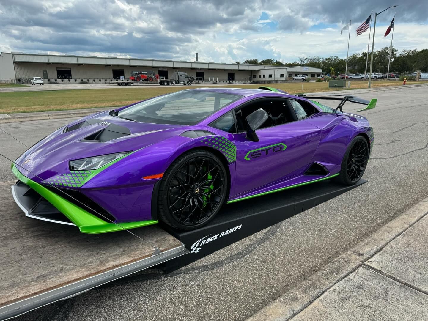 Put these brand new @raceramps extended ramps to work today with this incredible Lamborghini Huracan STO. It is not equipped with front axle lift so having these extended ramps are a game changer. They make driving a car into my trailer as easy as parking in a wide open parking lot. Such a gorgeous car. Took her to Boost Logic for some insane power. Can’t wait to see/hear her when it’s all said and done!
.
.
.
.
.
.
#nicksautotransport #dreamtransporter #enclosedtransport #carhauler #carsofinstagram #carswithoutlimits #supercar #supercarsofinstagram #toyhauler #atc #aluminumtrailer #ford #powerstroke #platinum #carporn #raceramps #lamborghini #huracan #sto