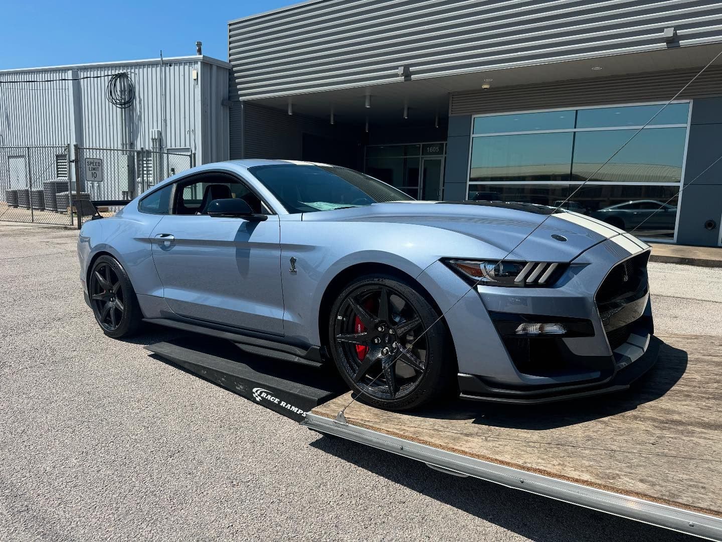 Check out the carbon wheels on this Mustang GT500. Super slick! Thanks as always to @alpha_one_motors for the continued business!
.
.
.
.
.
.
.
#nicksautotransport #dreamtransporter #enclosedtransport #carhauler #carsofinstagram #carswithoutlimits #supercar #supercarsofinstagram #toyhauler #atc #aluminumtrailer #ford #powerstroke #platinum #carporn #raceramps #mustang #gt500 #carbon #carbonfiber